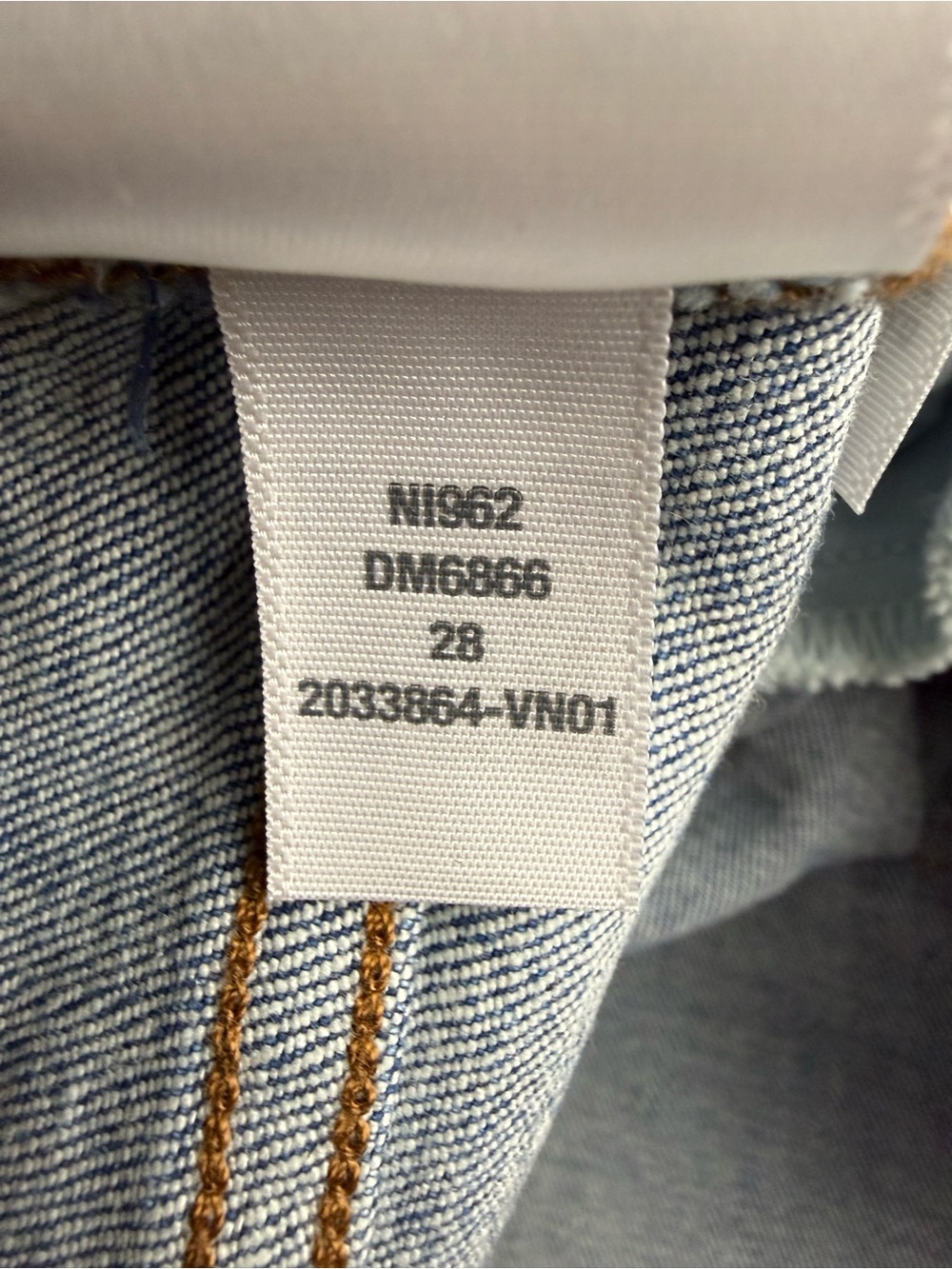 MADEWELL Mid-Rise Kick Out Jeans 28 - Picture 9 of 9